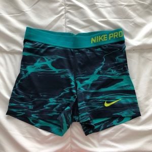 Nike Pro 3’’ Compression Shorts - Tye dye